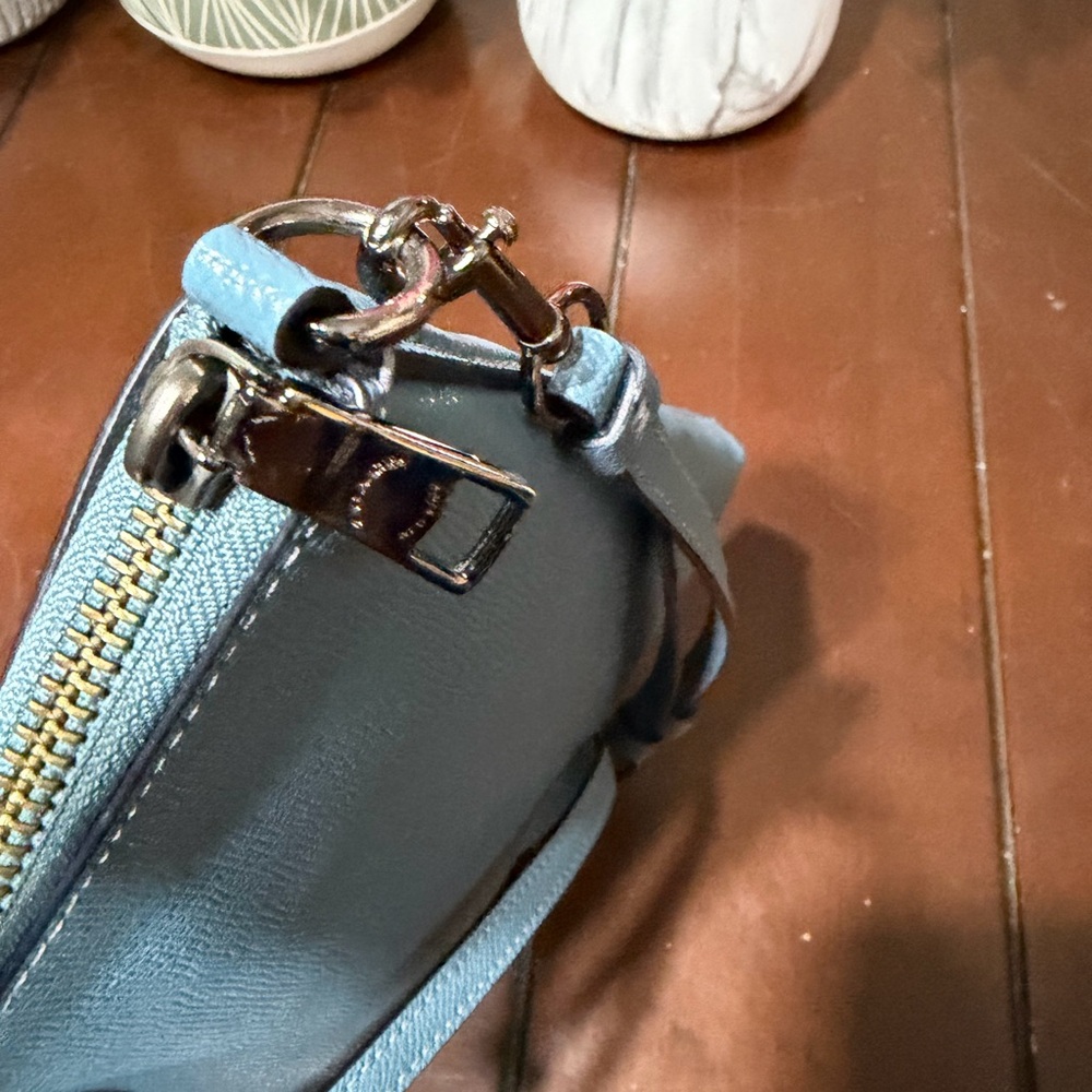 Coach Blue Rare gunmetal crossbody with Heart Appliqué - Picture 5 of 13